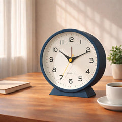 Retro Silent Analog Alarm Clock, Small Vintage Desk Bedside Table Clock